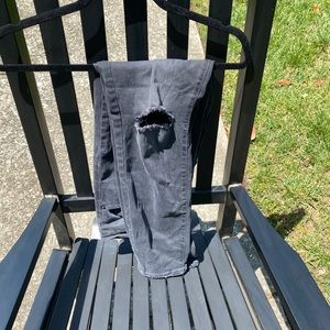 Charcoal washed distressed knee jeans